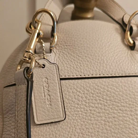 NWOTCoach Andi Convertible ToteDual Backpack & Shoulder Bag - Chalk White NWOTCoach Andi Convertible ToteDual Backpack & Shoulder Bag - Chalk White